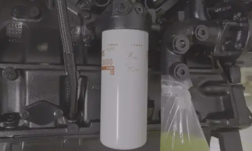 Fleetguard LF09070 00MX Oil Filter